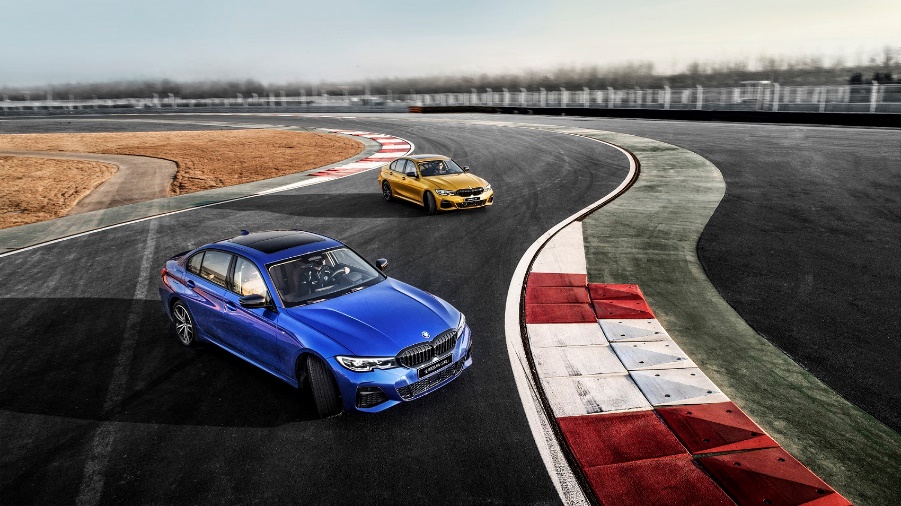 转发这个新BMW 3系，你的秋日好运由它承包！