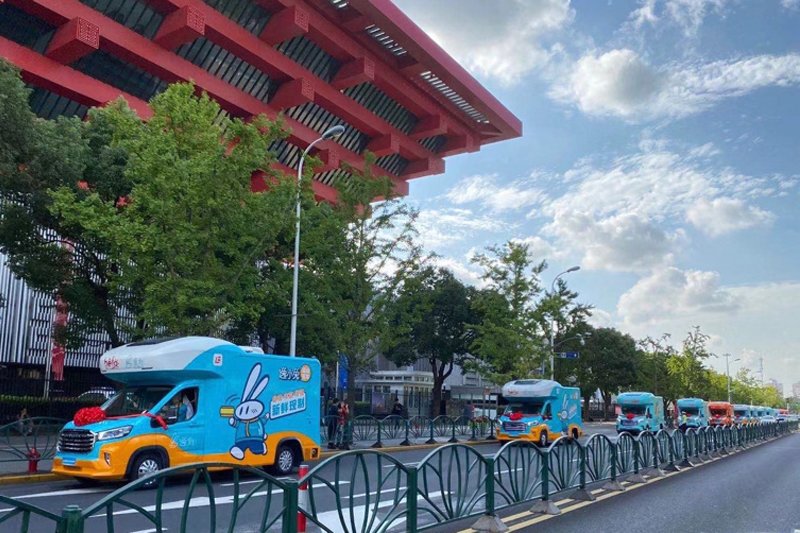 上汽大通MAXUS流动早餐车集结出发