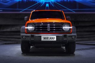 WEY首款智能豪华越野SUV ＂坦克300＂ 全球首发