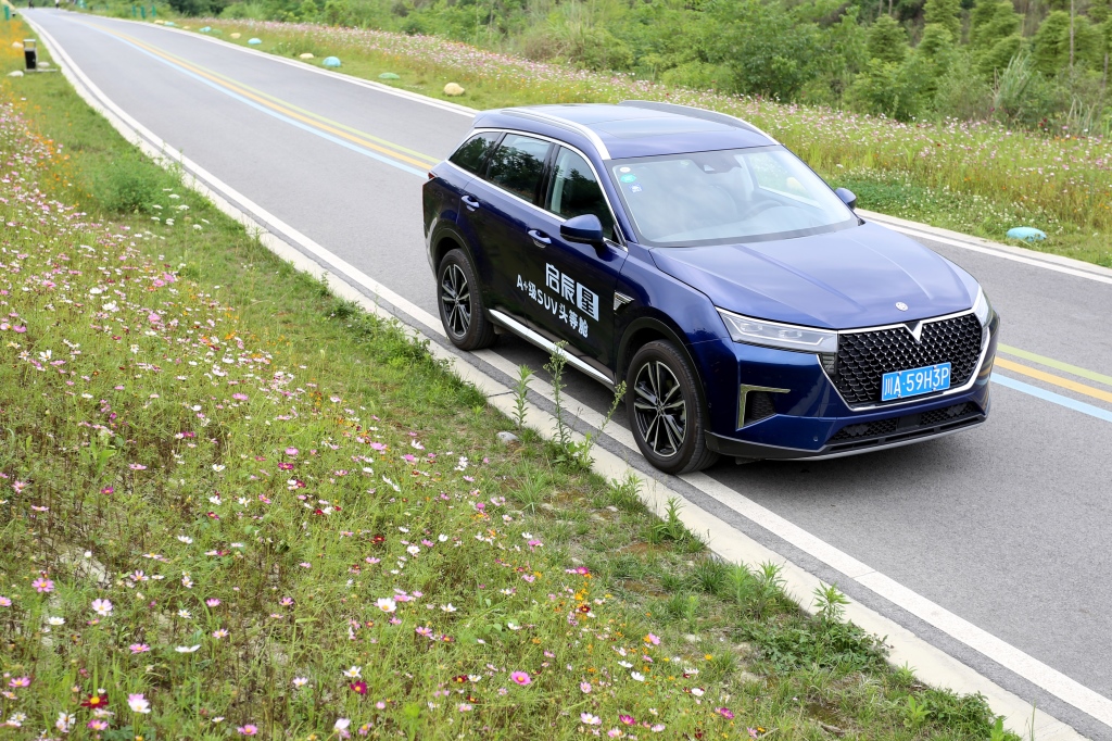 启辰星试驾 小编第一次坐上了“头等舱”