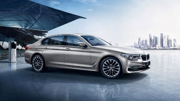 与时代共进 BMW 5系插电式混合动力里程升级版邀你创想未来