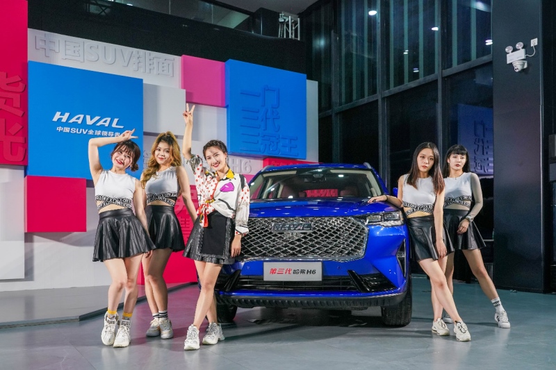 军、网红争相与神车交个朋友 第三代哈弗H6出圈有多火速？