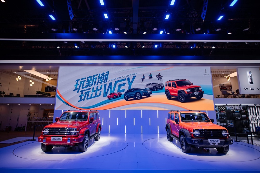 坦克300,一款极致完美的越野车 玩出“WEY”道