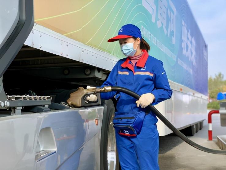 中国重汽黄河重卡 超900km跟车体验报告来了!实感超心动
