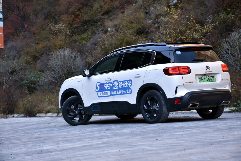 驾驶东风雪铁龙四驱天逸PHEV 往返500公里邂逅川西美景