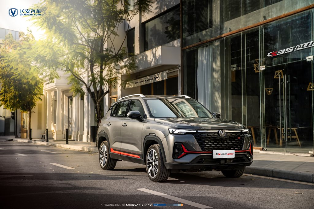 小型SUV“学霸”级选手，全新CS35PLUS明日座驾青春版，9.59万起开启预售！