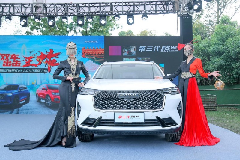 哈弗H6国潮版、哈弗三代H6 2.0T试驾体验--冠军神车的再次价值升级!