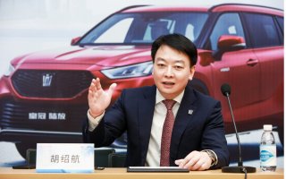 数字化转型提速 皇冠品牌焕新 上海车展一汽丰田“拥抱变化”迎未来