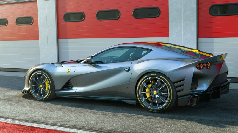 法拉利812 Competizione携手812 Competizione A耀世登场