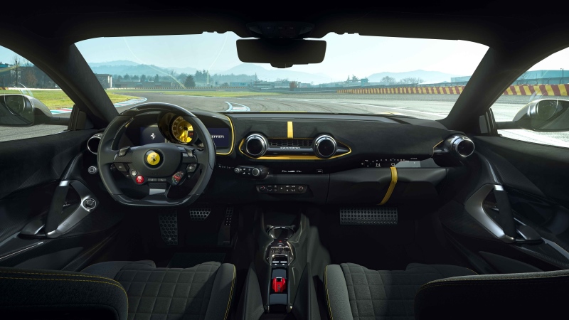 法拉利812 Competizione携手812 Competizione A耀世登场