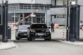 纯电动 Macan 原型车正式启动路试
