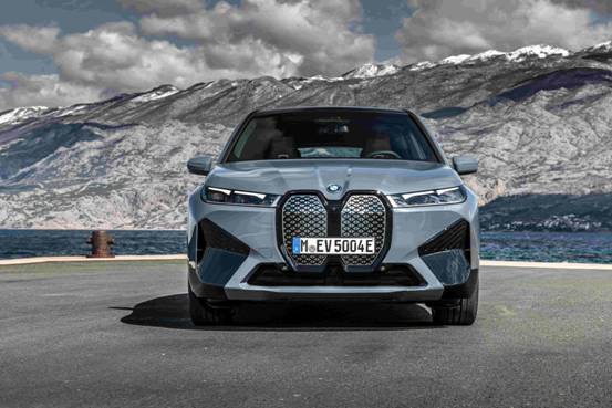 BMW两款重磅纯电动车型双箭齐发