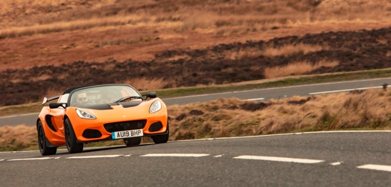 去年买的二手路特斯Exige 今年赚了20万