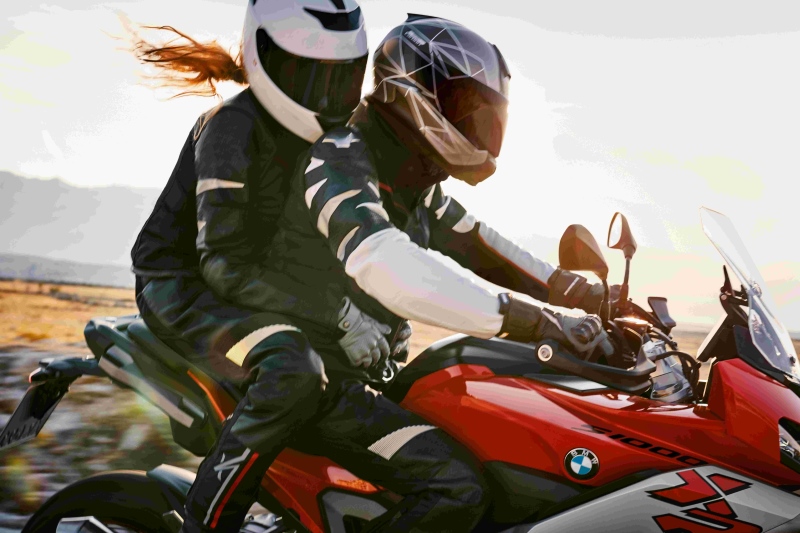 打造数字化骑行新体验 BMW摩托车持续创新引领新时代骑行生活