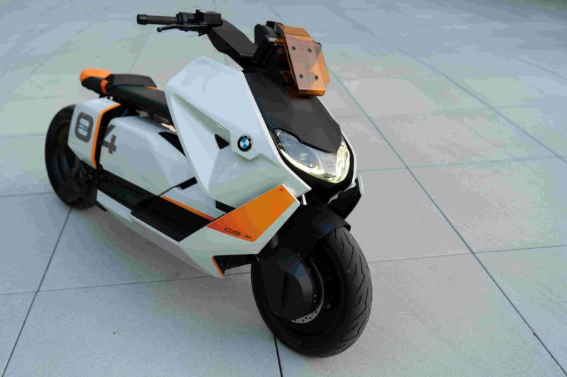 打造数字化骑行新体验 BMW摩托车持续创新引领新时代骑行生活
