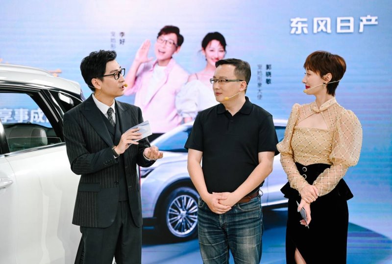 女王副驾 宠她一夏 东风日产启辰星2021 星享事成版升舱上市，SUV头等舱高档舒适再升级