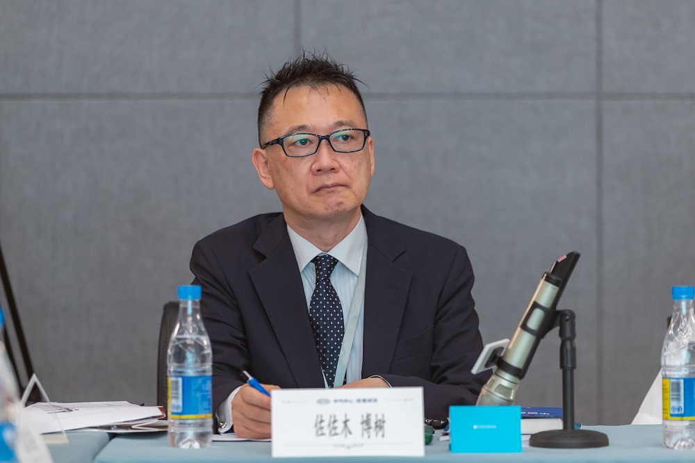 日产汽车携手中汽中心发布2021年《新能源汽车蓝皮书》