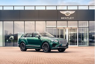 宾利汽车个性化定制部门 Mulliner 为添越车系推出 22 英寸碳纤维轮毂
