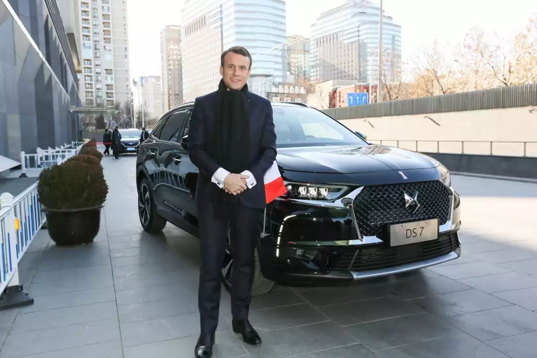 “巴黎8分钟”传递“巴黎精神”但巴黎名片远不止这些…