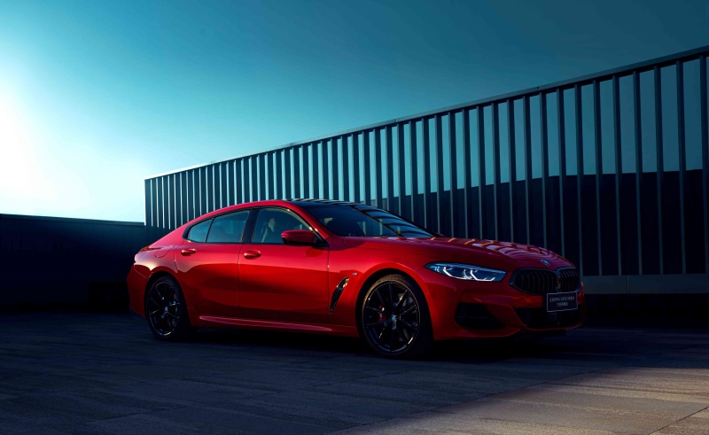 以个性化定制开创运动豪华新境 全新BMW 8系烈焰典藏版燃情上市