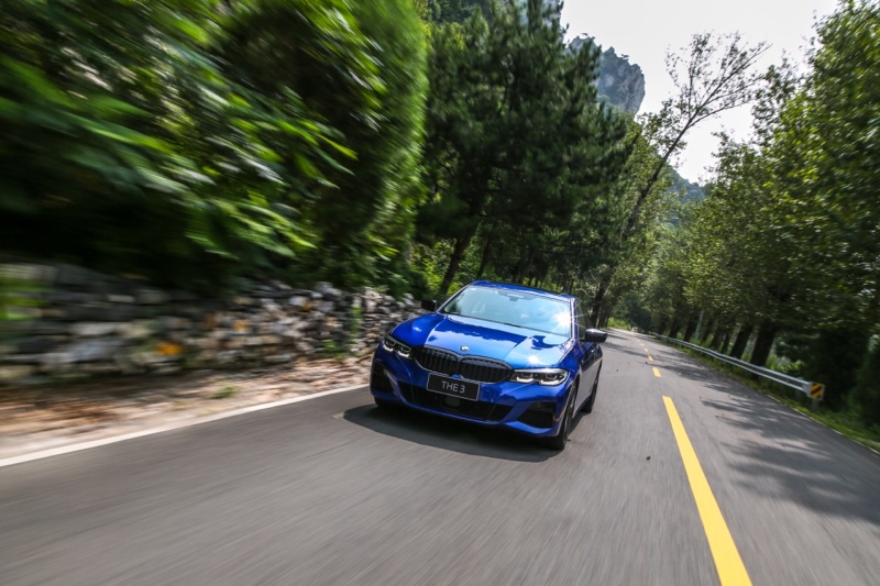 占3为王 刺激一夏,BMW 3系征服峰峦之攻山秘笈