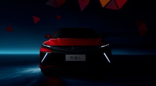 吉利首款“能量风暴”新设计风格轿车——帝豪L黑棚图曝光