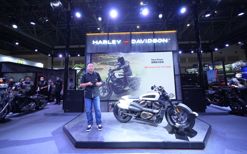 哈雷戴维森全新性能摩托车Sportster® S 正式亮相于2021中国国际摩托车博览会