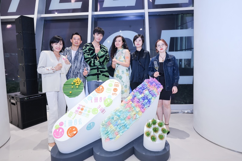 智己汽车全球首家品牌体验中心 IM IN正式开业