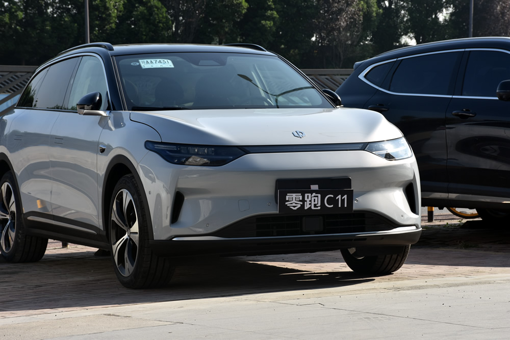 新车探店|20万元以内最强纯电高端SUV,零跑C11舍我其谁!
