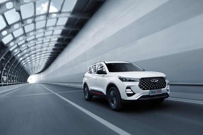 10万级紧10万级紧凑型SUV“扛把子”争霸赛，瑞虎7超能版PK欧尚X5！凑型SUV“扛把子”争霸赛，瑞虎7超能版PK欧尚X5！