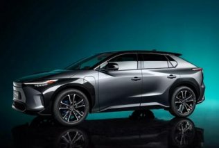 “概念车”上路？TOYOTA bZ4X竟别样好玩