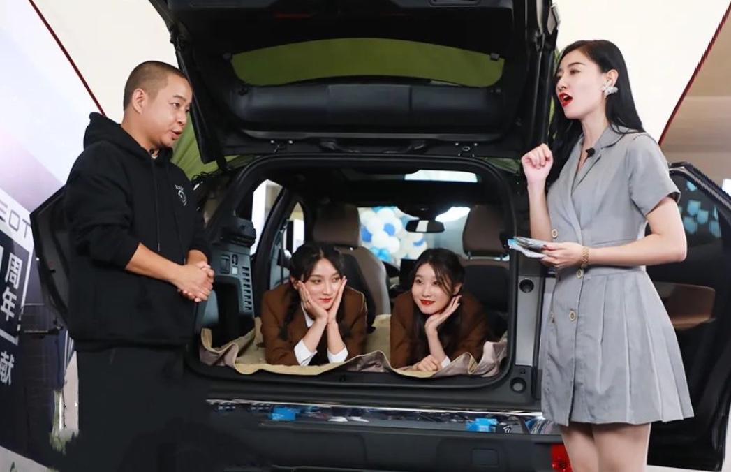 从新法式LIVE直播，看东风标致向“以客户为中心”转变