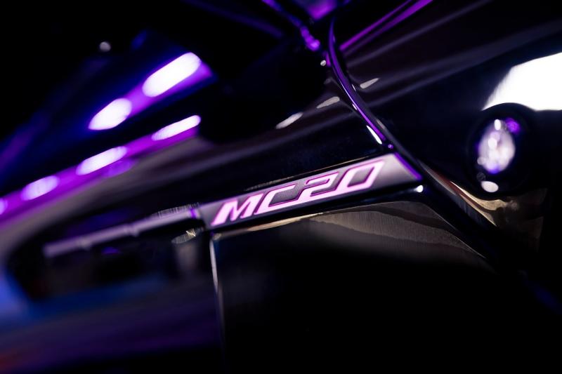 玛莎拉蒂携手大卫·贝克汉姆发布MC20 FUORISERIE定制版