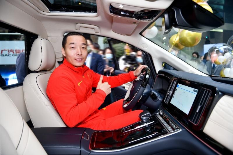 豪华之上,阁下至上!传祺M8大师旗舰版、四座御享版正式上市