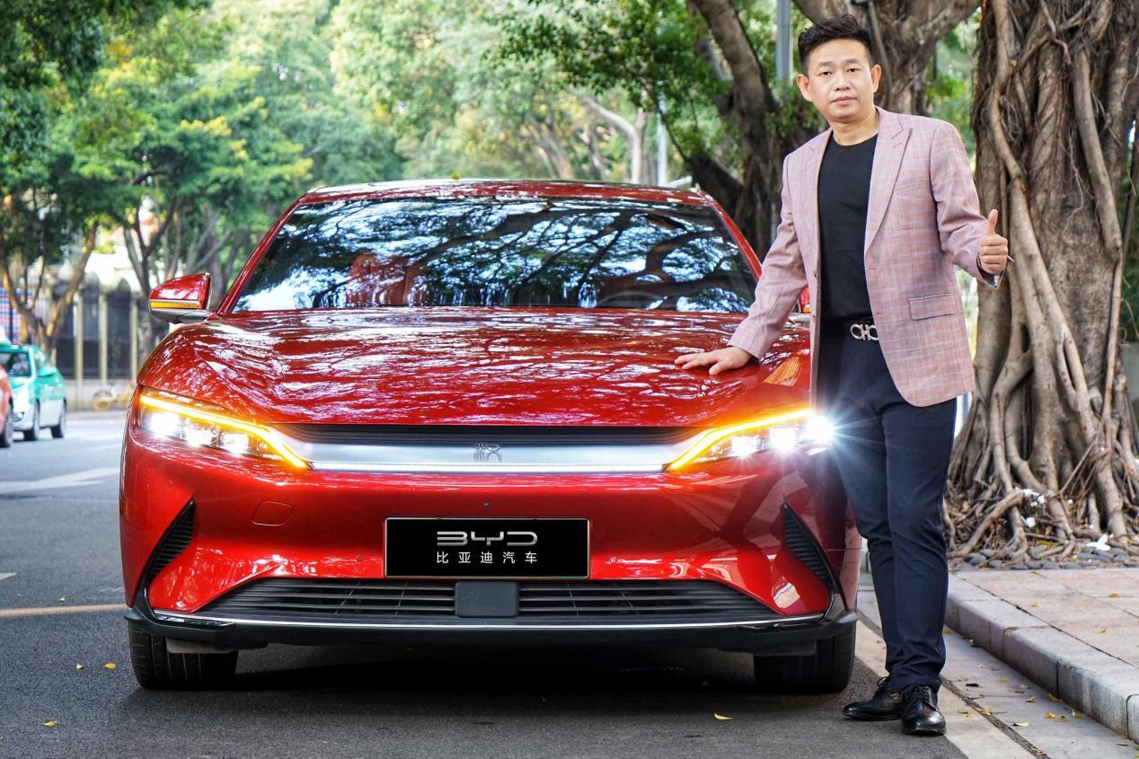 面对新能源赛道 金融男的笃定与坚持