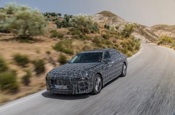 全新一代BMW 7系纯电动车型在全球范围内进行极端高温测试