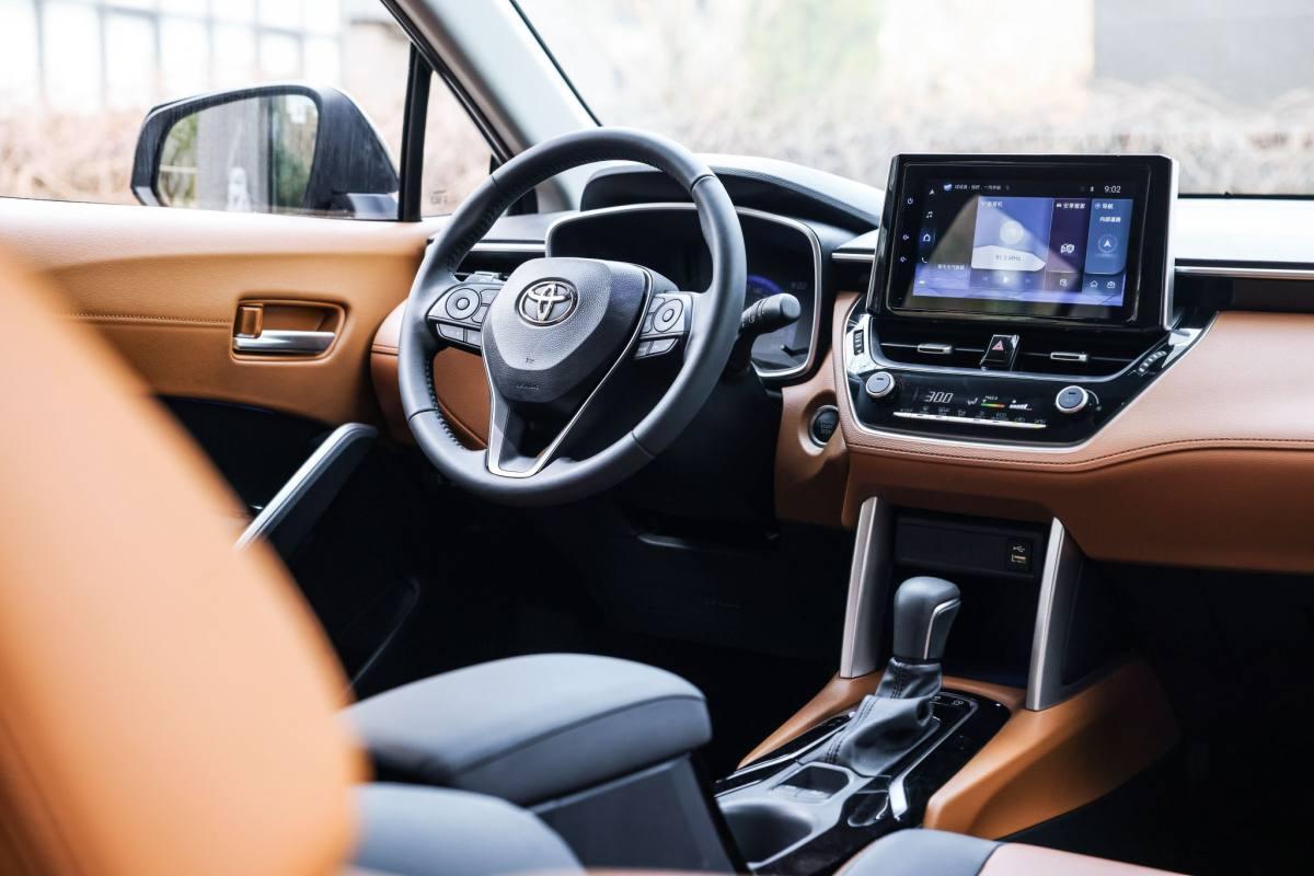 一汽丰田发力入门级SUV!卡罗拉锐放12.98万元起售