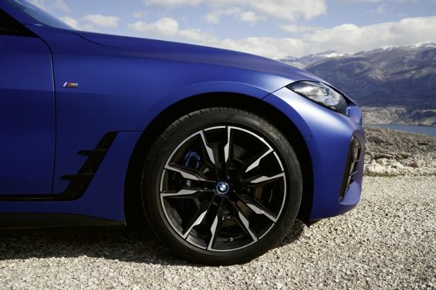 诠释品牌运动魅力,强化电动化攻势 创新BMW i4中国上市