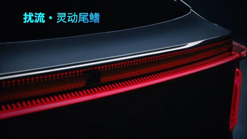 荣威全新智能SUV鲸开售“整活”,AR一跃将次元壁打破