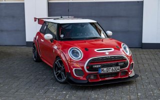 MINI JOHN COOPER WORKS重返纽博格林24小时耐力赛