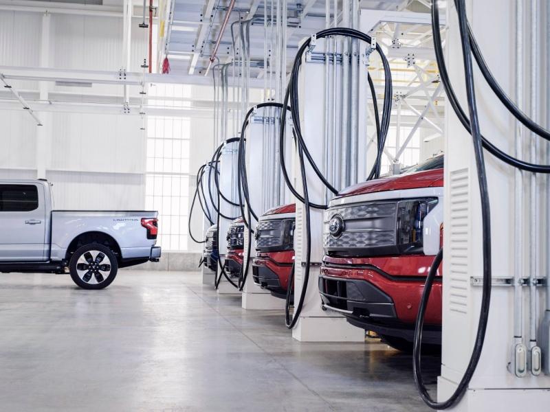 福特纯电动皮卡F-150 Lightning正式投产