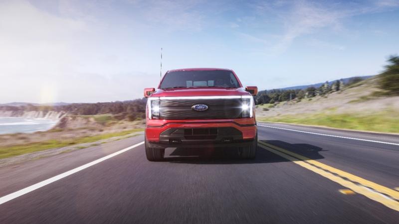 福特纯电动皮卡F-150 Lightning正式投产