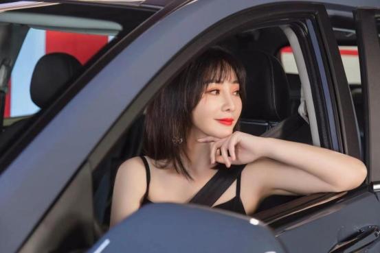 哈弗M6 PLUS柳岩联名版——“拼命三娘”柳岩的创业选择