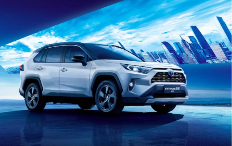 RAV4荣放2022款，以全能实力，助你畅享人生征途