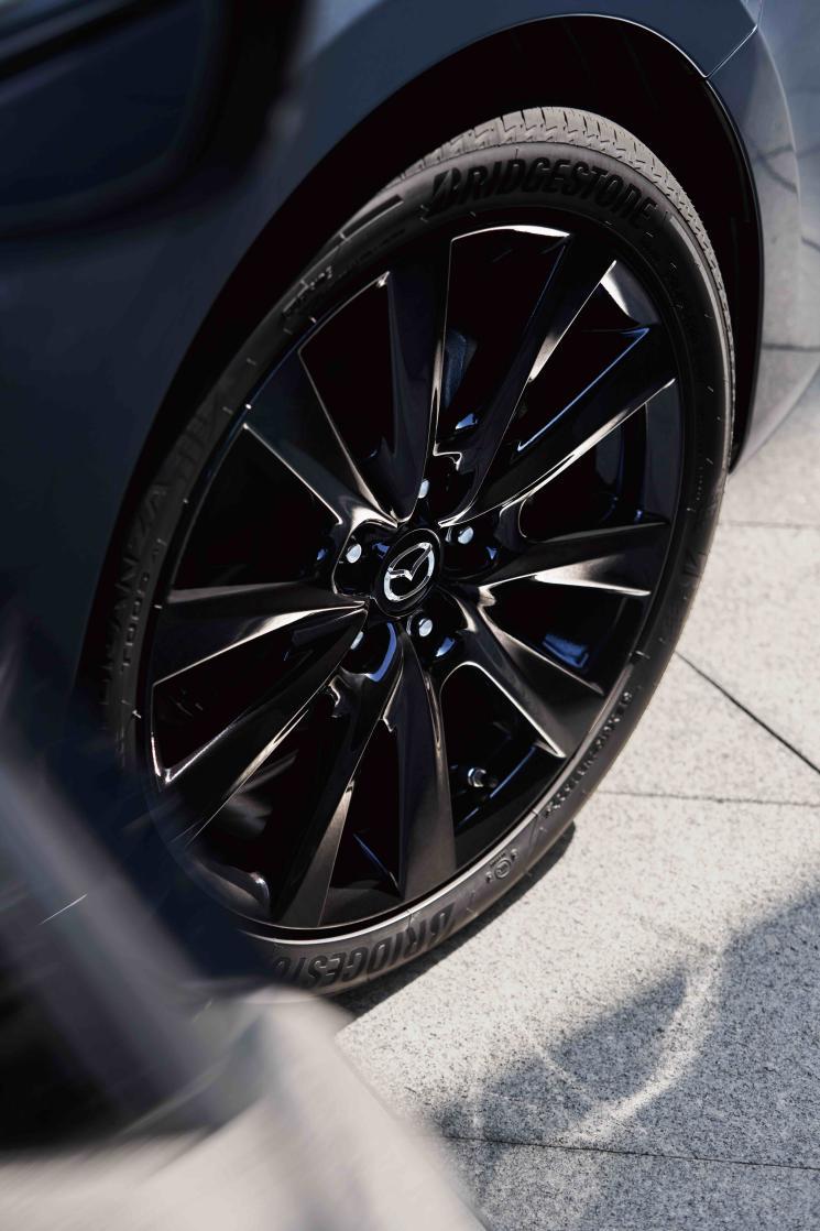 次世代MAZDA3昂克赛拉黑曜版、MAZDA CX-30黑曜版即将上市