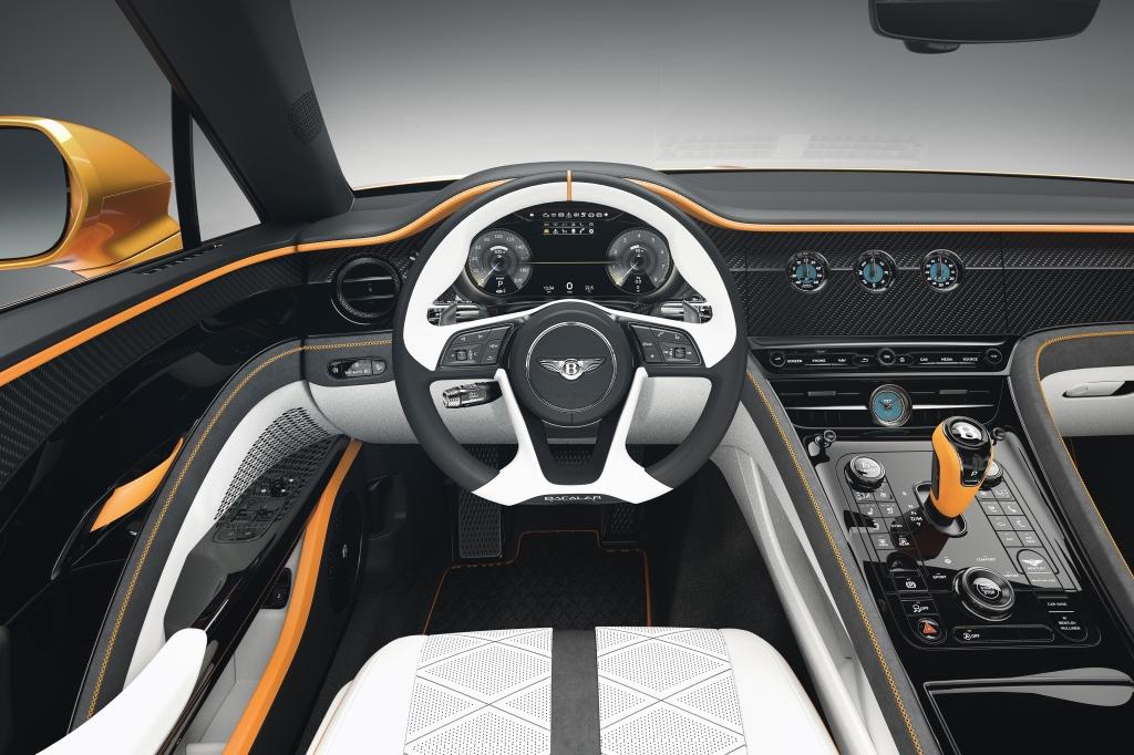 宾利MULLINER BACALAR车型的手工匠造完工在即