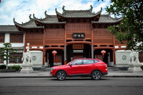 “高情商”智慧伙伴，哈弗H6国潮版诠释“中国智造”
