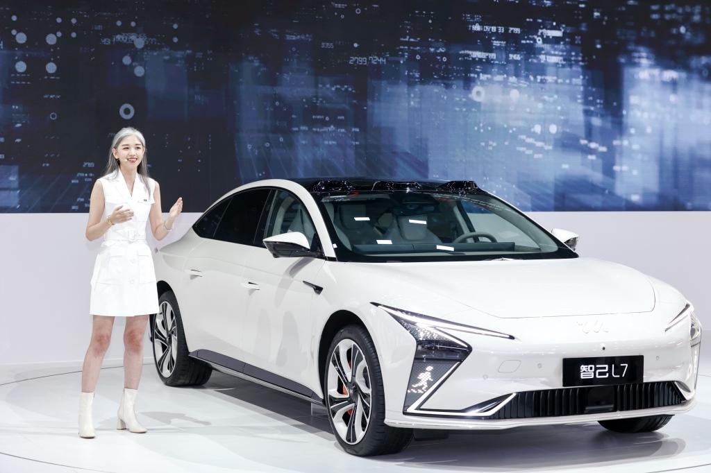 第2,000台智己L7交付了！#宝藏车型#智己L7惊艳登陆2022成都车展