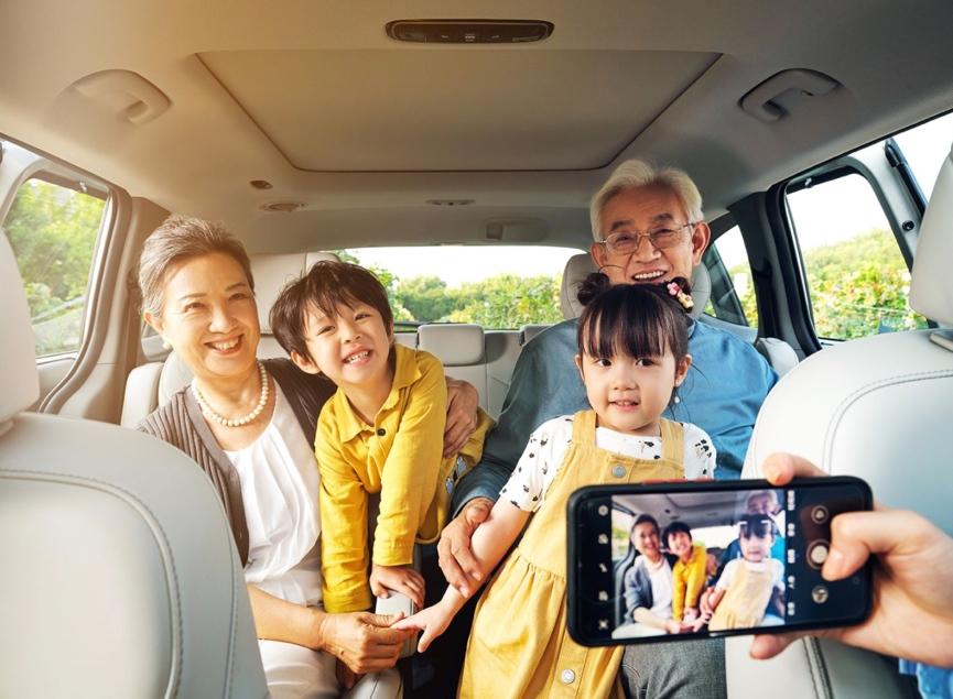 一家三代同堂又同车 中秋假期与库斯途来一场完美假期