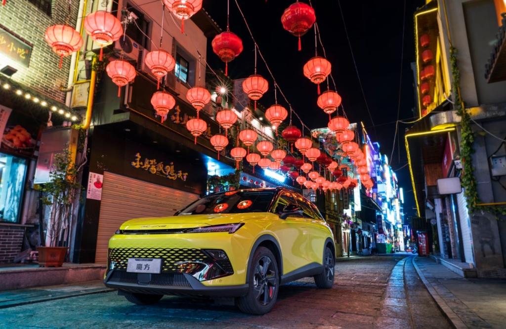 内外兼修的潮酷座驾，北汽魔方成为年轻人心中的“头号座驾”
